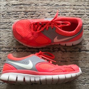 Nike women’s cross training sneakers